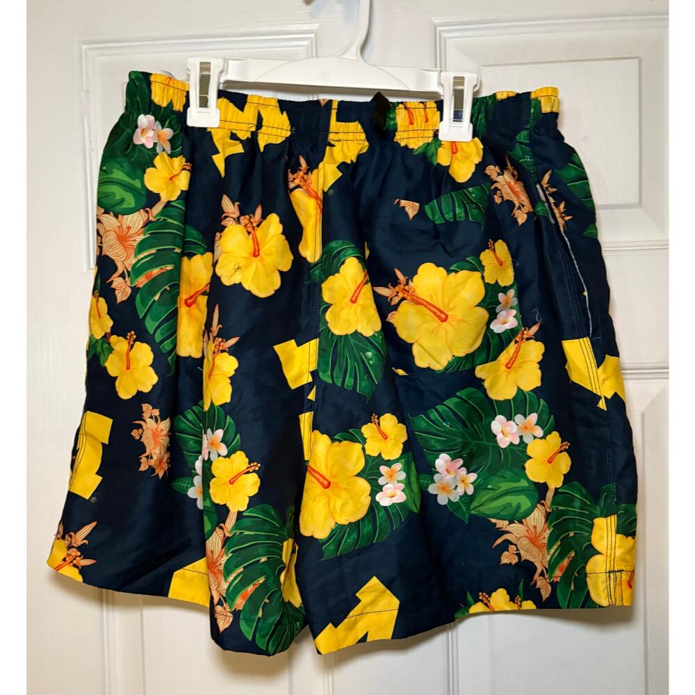 FOCO Michigan Wolverine men’s floral swimming trunks. Size 2XL NWT - Picture 2 of 2